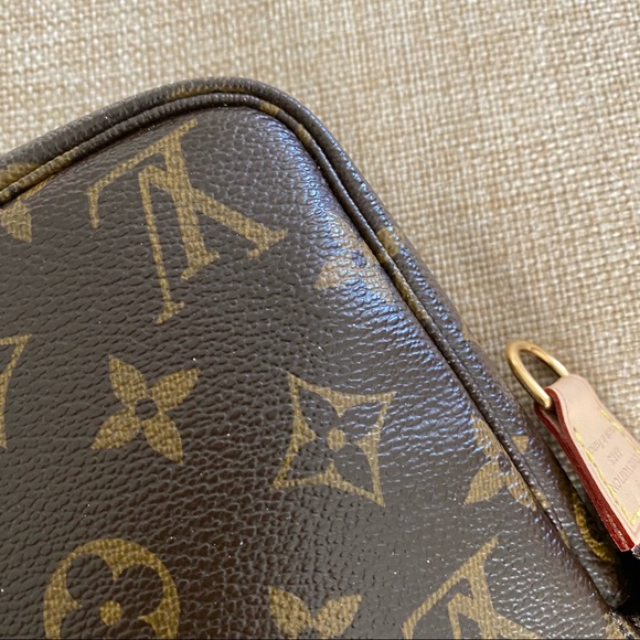 Louis Vuitton Pochette Accessories Bundle - Picture 9 of 14